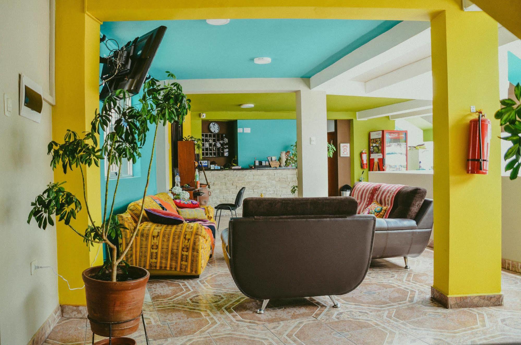 Cuscopackers Hostels Buitenkant foto